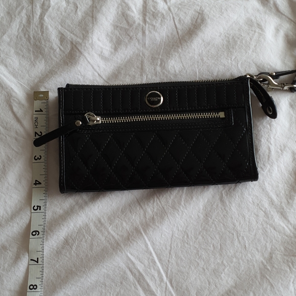 Coach wristlet - Picture 4 of 6